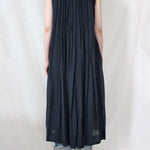 Loose Sleeveless Pleated See-Through Round-Neck Midi Dresses