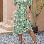 A-Line Half Sleeves Buttoned Contrast Color Pleated V-Neck Midi Dresses