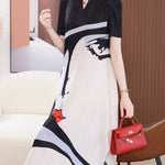 A-Line Loose Figure Pleated V-Neck Midi Dresses