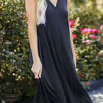 V NECK SLEEVELESS MAXI DRESS