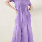 Casual Short Sleeves Pleated Solid Color Round-Neck Midi Dresses