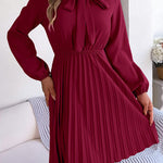 Long Sleeves Loose Pleated Solid Color Tied Mock Neck Mini Dresses