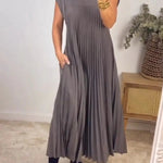 Sleeveless Pleated Simple Solid Color Dress