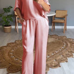 Solid color mercerized V-neck casual suit