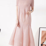 Casual Short Sleeves Pleated Solid Color Round-Neck Midi Dresses