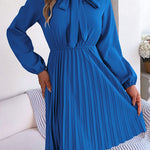 Long Sleeves Loose Pleated Solid Color Tied Mock Neck Mini Dresses