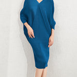Batwing Sleeves Loose Pleated Solid Color V-Neck Midi Dresses