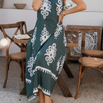 A-Line Loose Contrast Color Halter-Neck Maxi Dresses