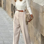 Casual and versatile long-sleeved sweater top