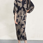 Batwing Sleeves Loose Pleated Printed V-Neck Midi Dresses