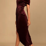 Elegant velvet one-shoulder slit dress