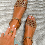 Flat sandals with a square toe
