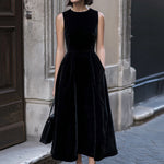 Classic Sleeveless Velvet A-Line Midi Dress With Pockets