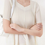 Casual Short Sleeves Pleated Solid Color Round-Neck Midi Dresses