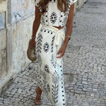 Off-white Skirt and Black Printed Tights Two-piece Set