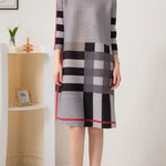 A-Line Loose Contrast Color Plaid Pleated Round-Neck Mini Dresses