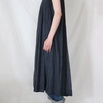 Loose Sleeveless Pleated See-Through Round-Neck Midi Dresses