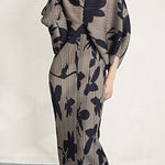 Batwing Sleeves Loose Pleated Printed V-Neck Midi Dresses