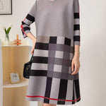 A-Line Loose Contrast Color Plaid Pleated Round-Neck Mini Dresses
