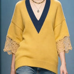 Women's Color-block V-neck Three-quarter Sleeve Loose-fitting Casual Knitted Sweater