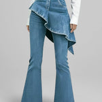 Women's High-waisted Relaxed-fit Flared Jeans With A Stylish Design.