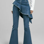 Women's High-waisted Relaxed-fit Flared Jeans With A Stylish Design.